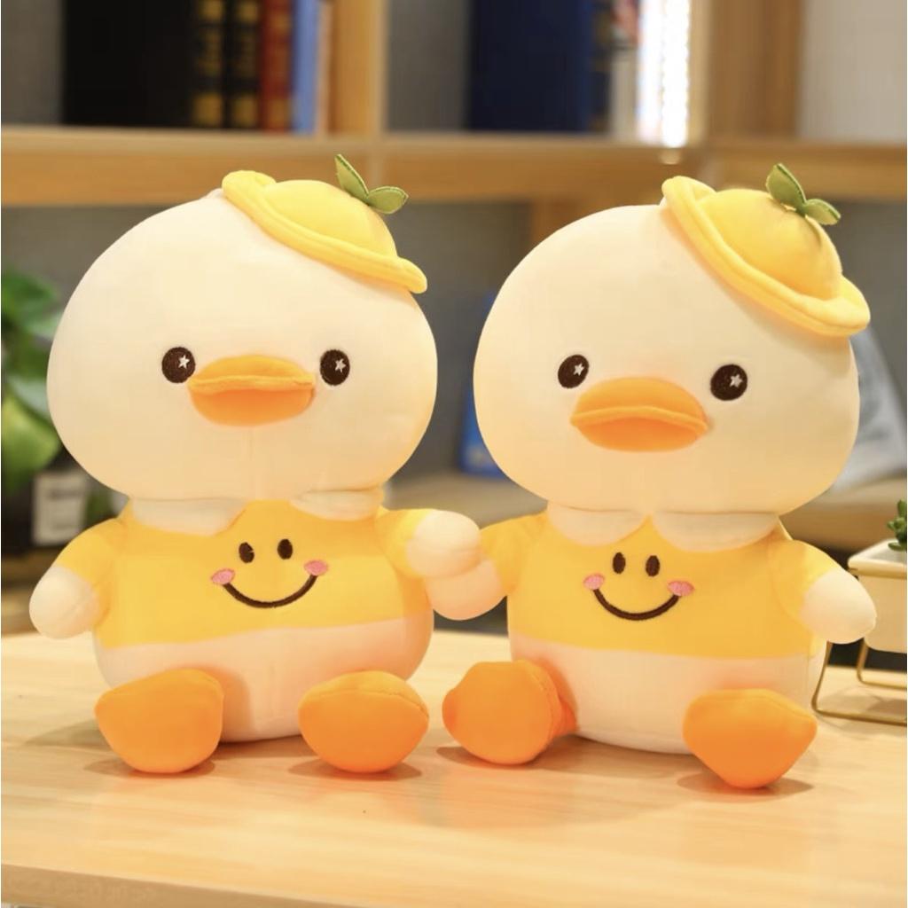 Gấu Bông - Vịt Nhồi Bông Vàng Đội Mũ Mềm Mịn Kích Thước 35cm - Panda Store