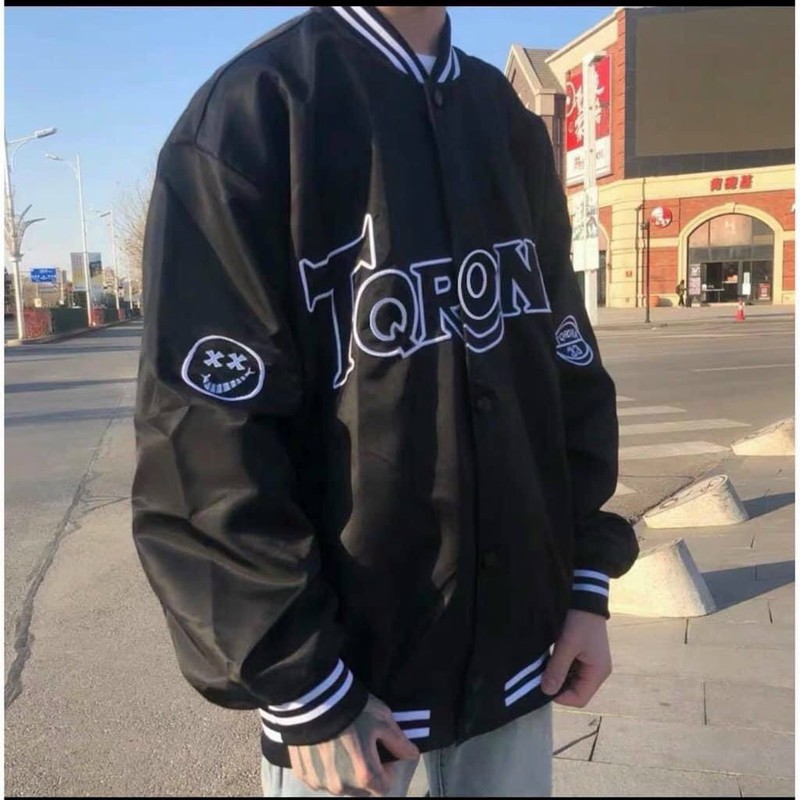 Áo Bomber Torona, Áo khoác BOMBER TORONA unisex form rộng màu đen, Áo khoác TORONA unisex nam nữ from rộng đen cao cấp, Áo Khoác dù BOMBER TQRONA UNISEX