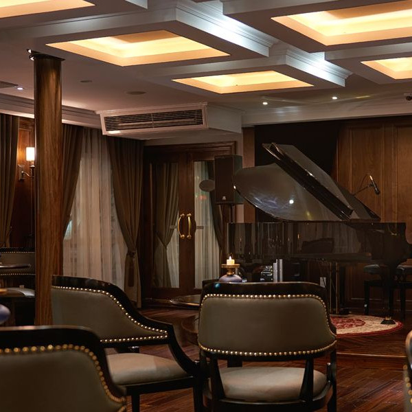 Du Thuyền 5 Sao Paradise Grand, Hạng Phòng Grand Balcony
