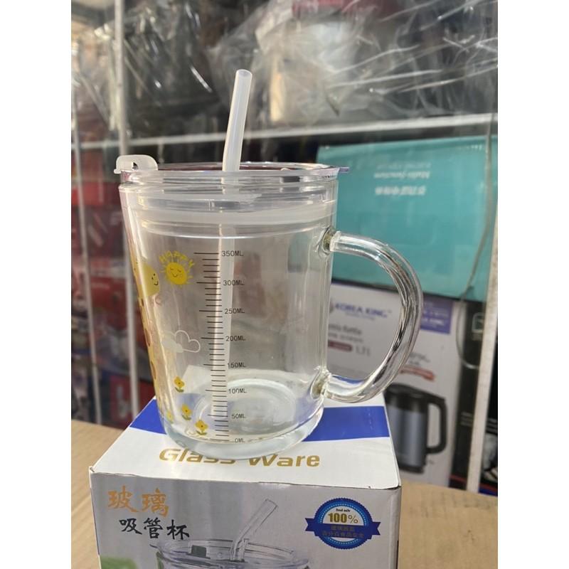 Ly thủy tinh nắp đậy tay cầm