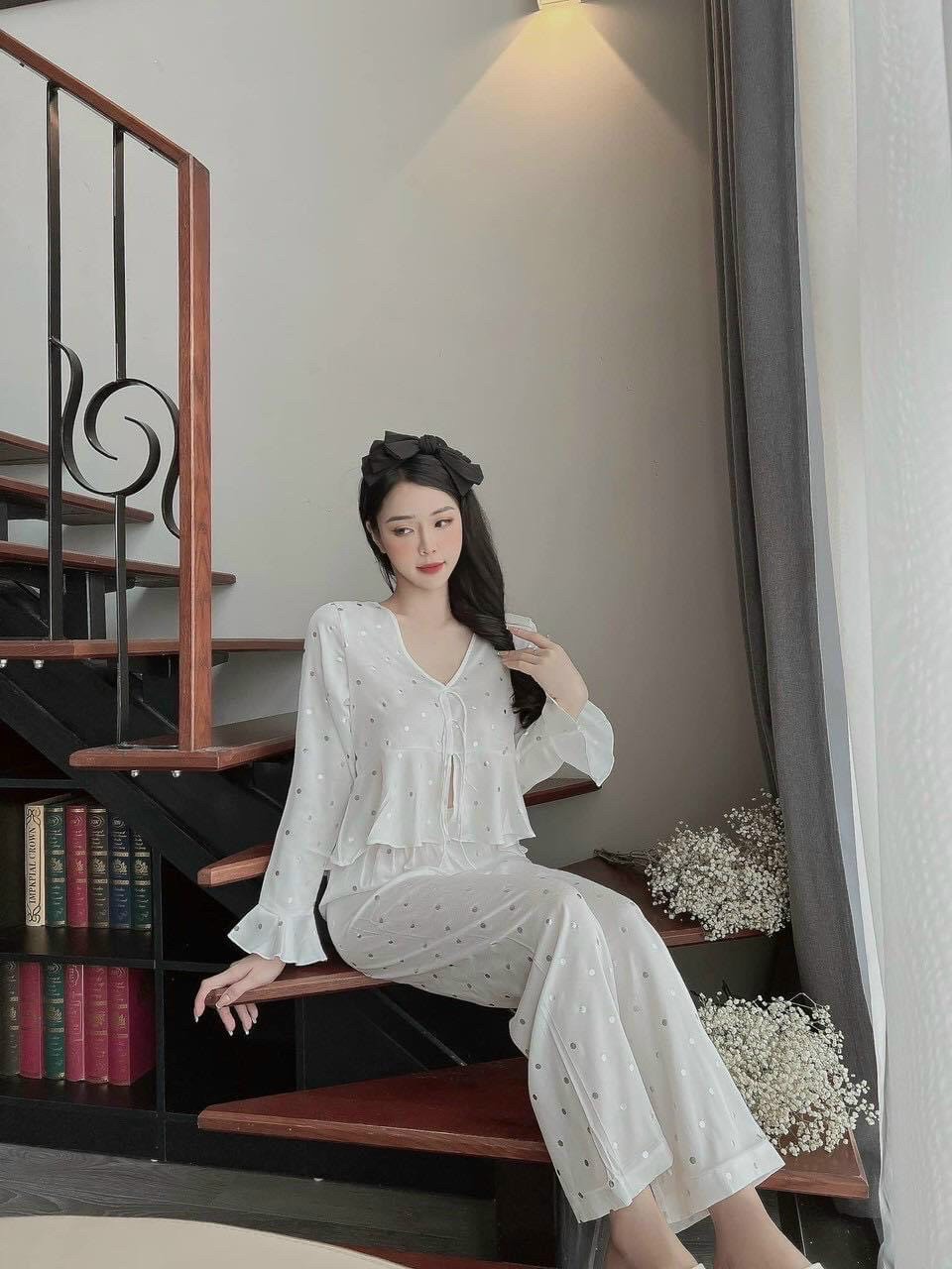 Đồ bộ nữ bộ pyjama lụa gân hoạ tiết bi sáng tay lỡ size M