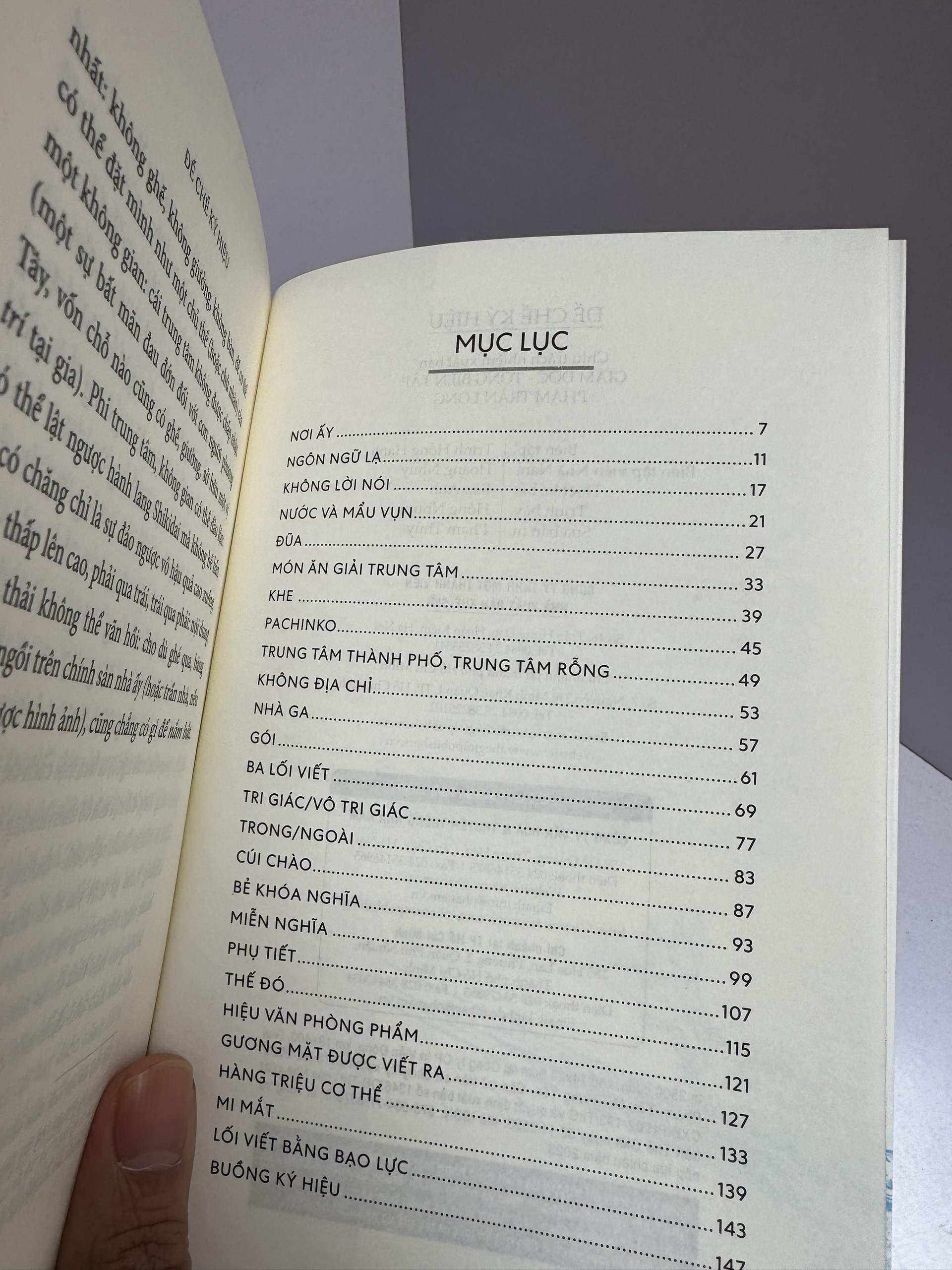 ĐẾ CHẾ KÝ HIỆU – Roland Barthes -  Nguyễn Duy Bình dịch – Nhã Nam – NXB Thế giới