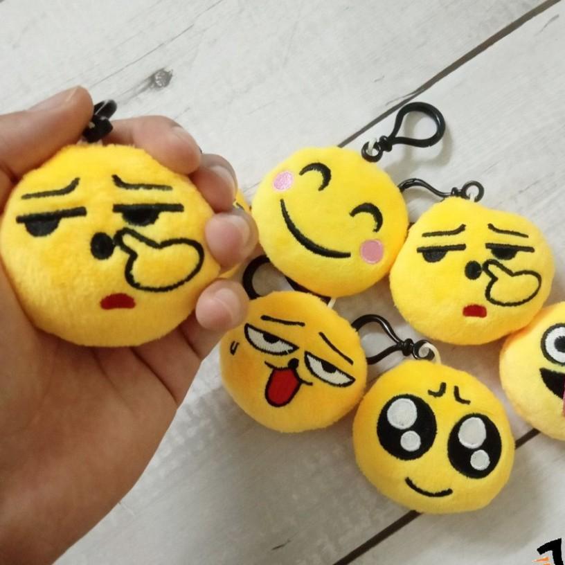 - Móc khóa icon mặt cười nhồi bông