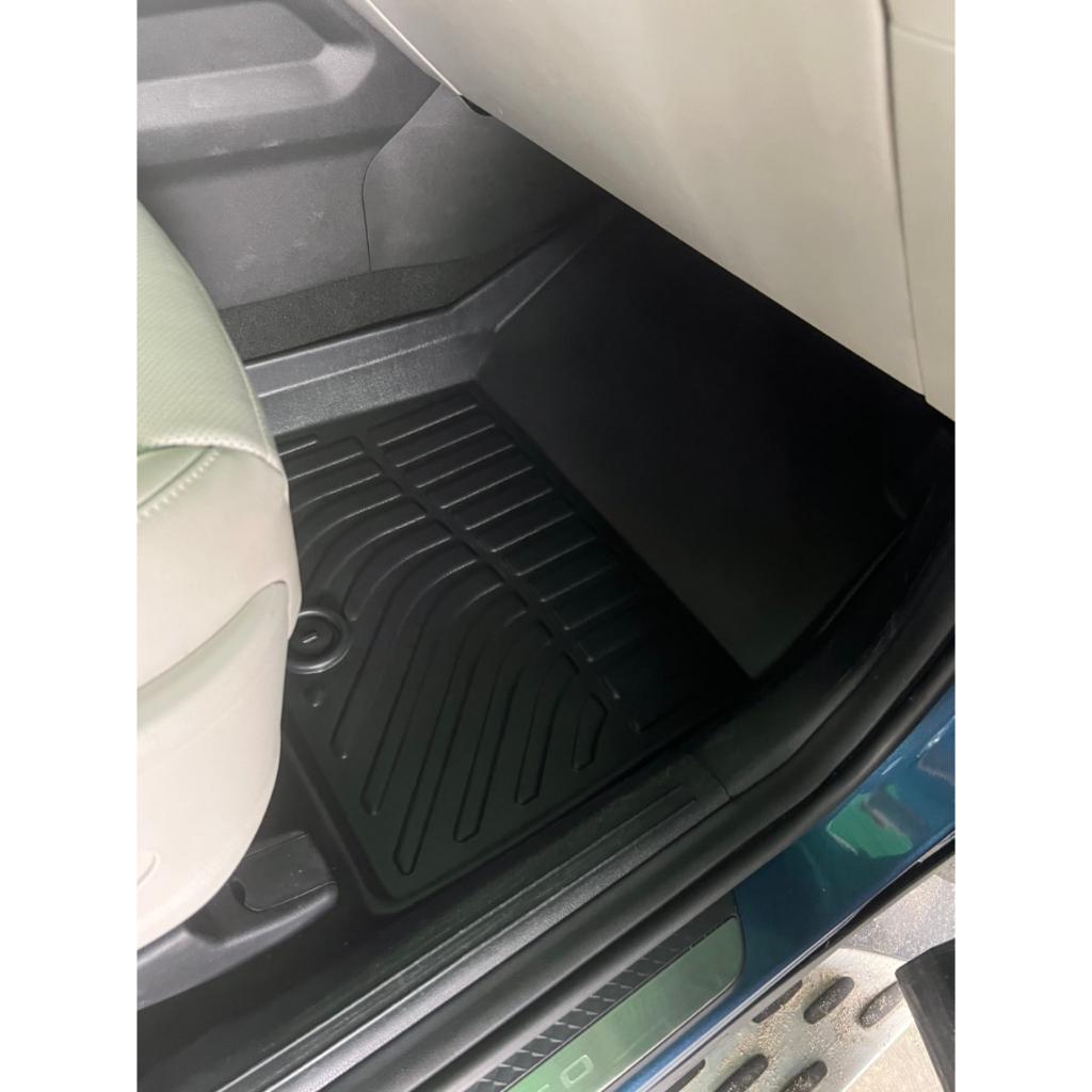 Kia Sorento 2021+ Thảm lót sàn xe ô tô  Nhãn hiệu Macsim chất liệu nhựa TPE hàng loại 2