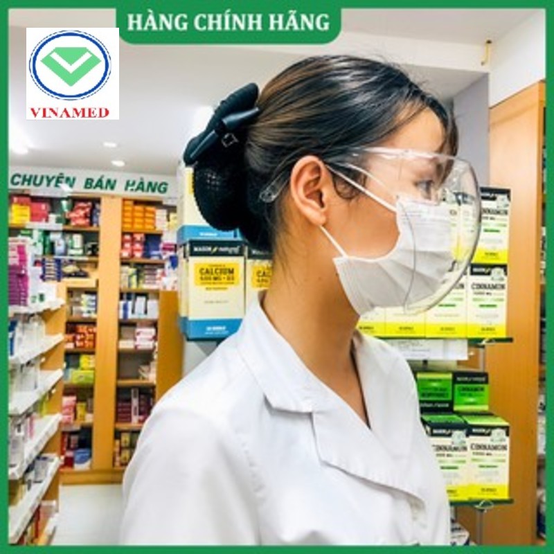 Kính chống giọt bắn, có gọng, thoáng mát