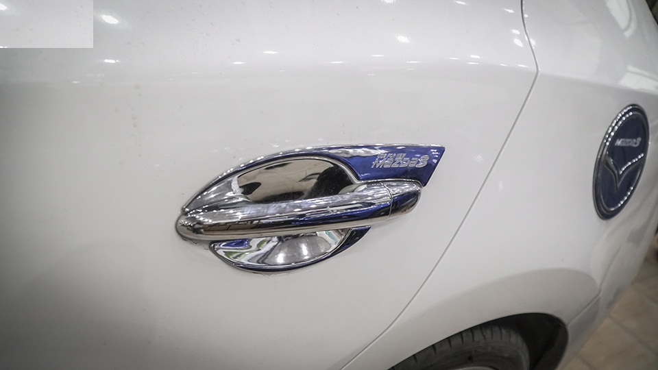 Bộ ốp tay nắm cửa mạ crom dành cho xe Mazda 3 2020