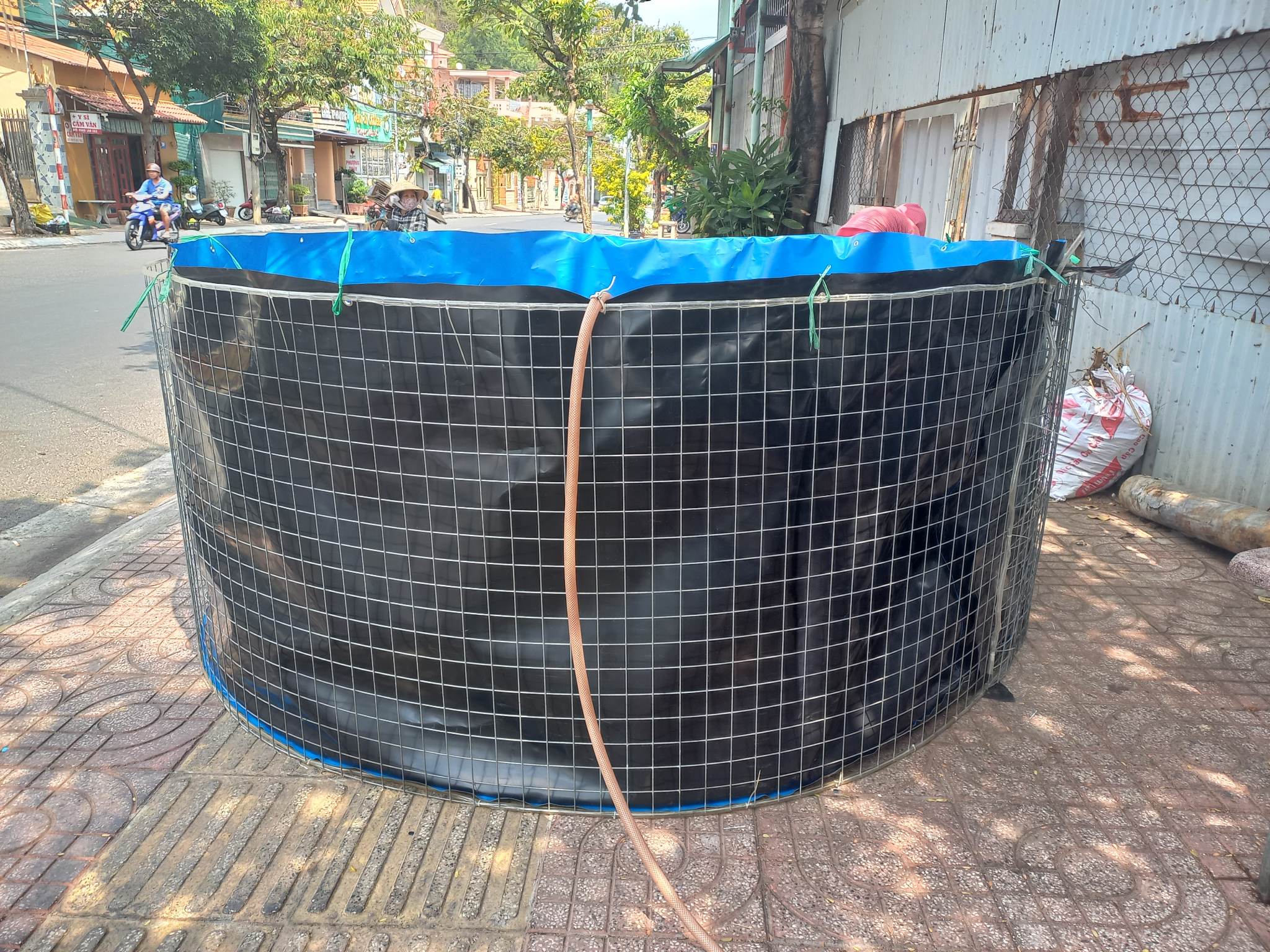 Bể bạt tròn DK 2,5m cao 1m