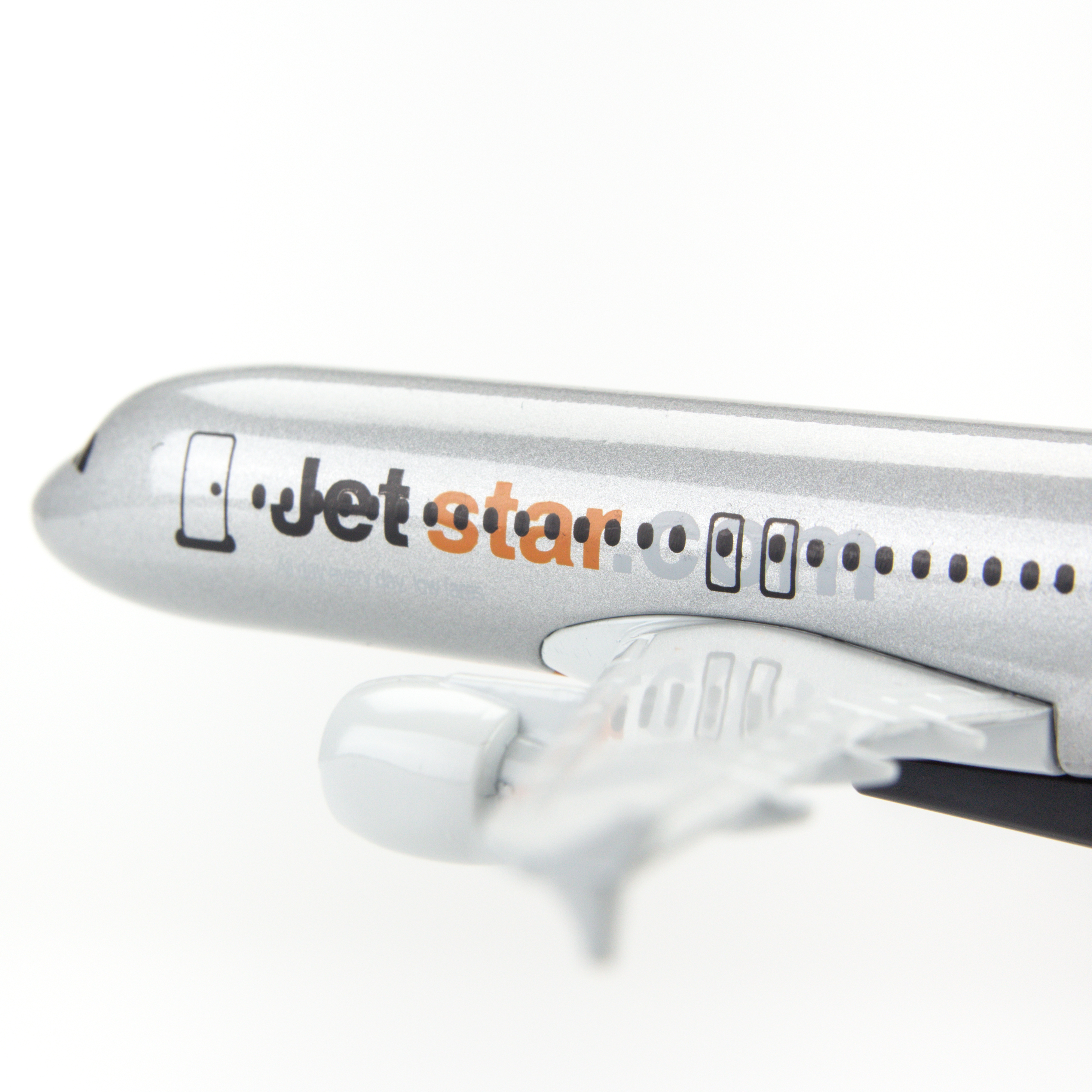 Mô Hình Máy Bay Trưng Bày Jetstar Everfly (Bạc)