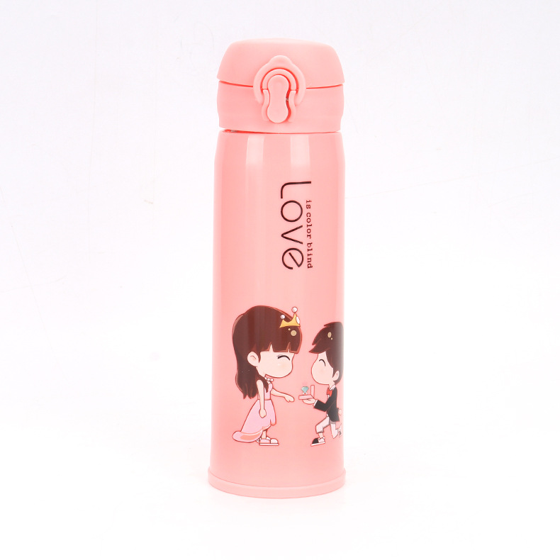 Bình Nước Thủy Tinh Bọc Nhựa Cách Nhiệt Hình Chibi Love Nắp Cài 450ml Siêu Hot