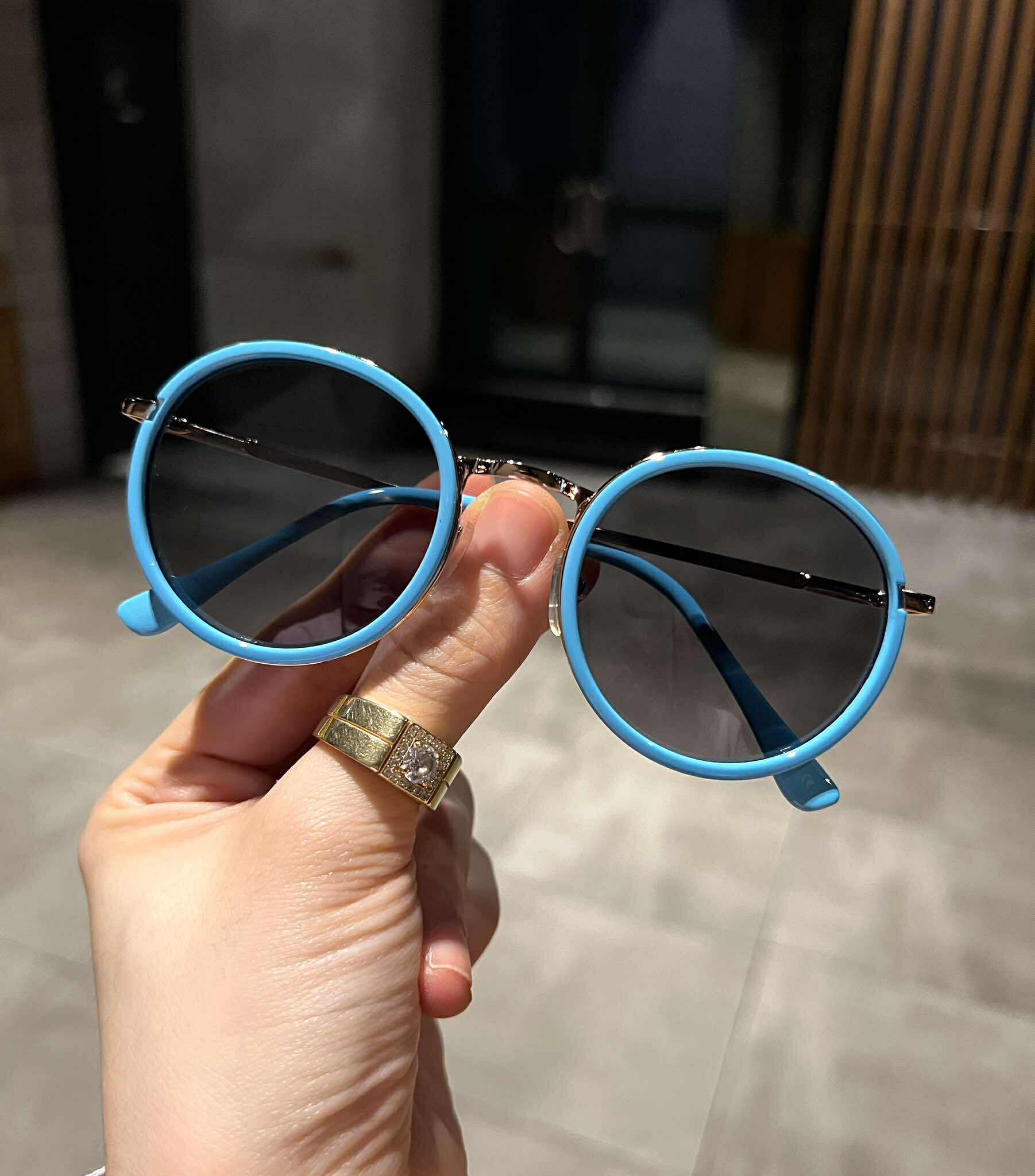 Kính râm Mắt tròn xoe dễ thương cho bé