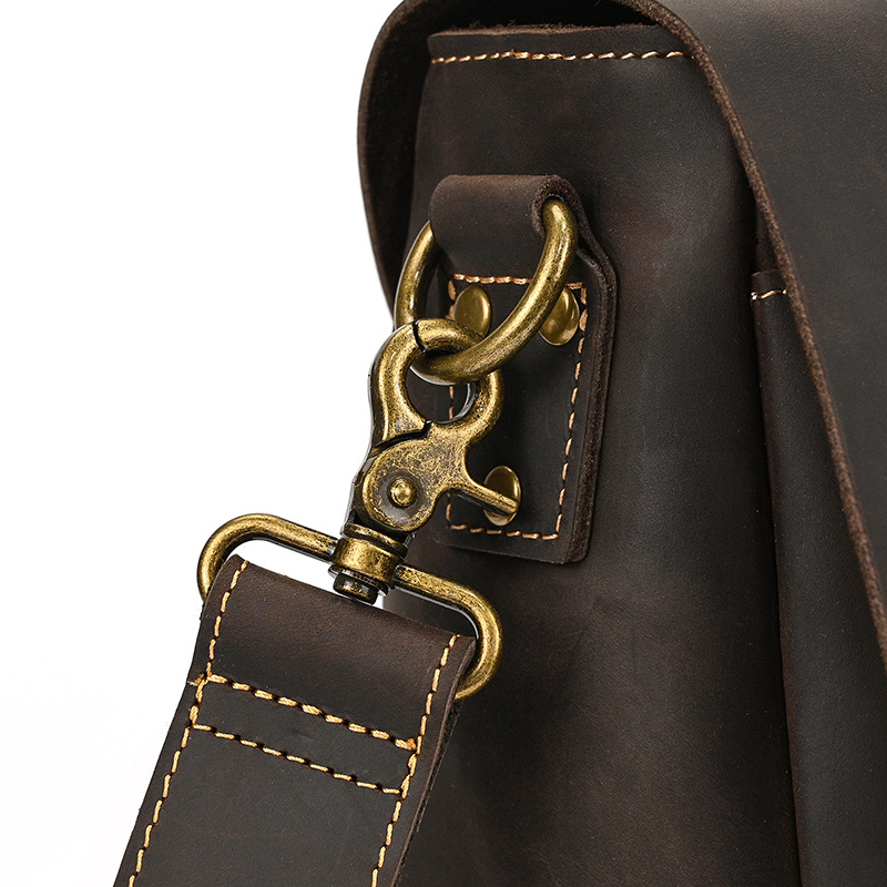 Túi đeo chéo nam DA BÒ THẬT cao cấp phong cách mới – BEE GEE DCN9379