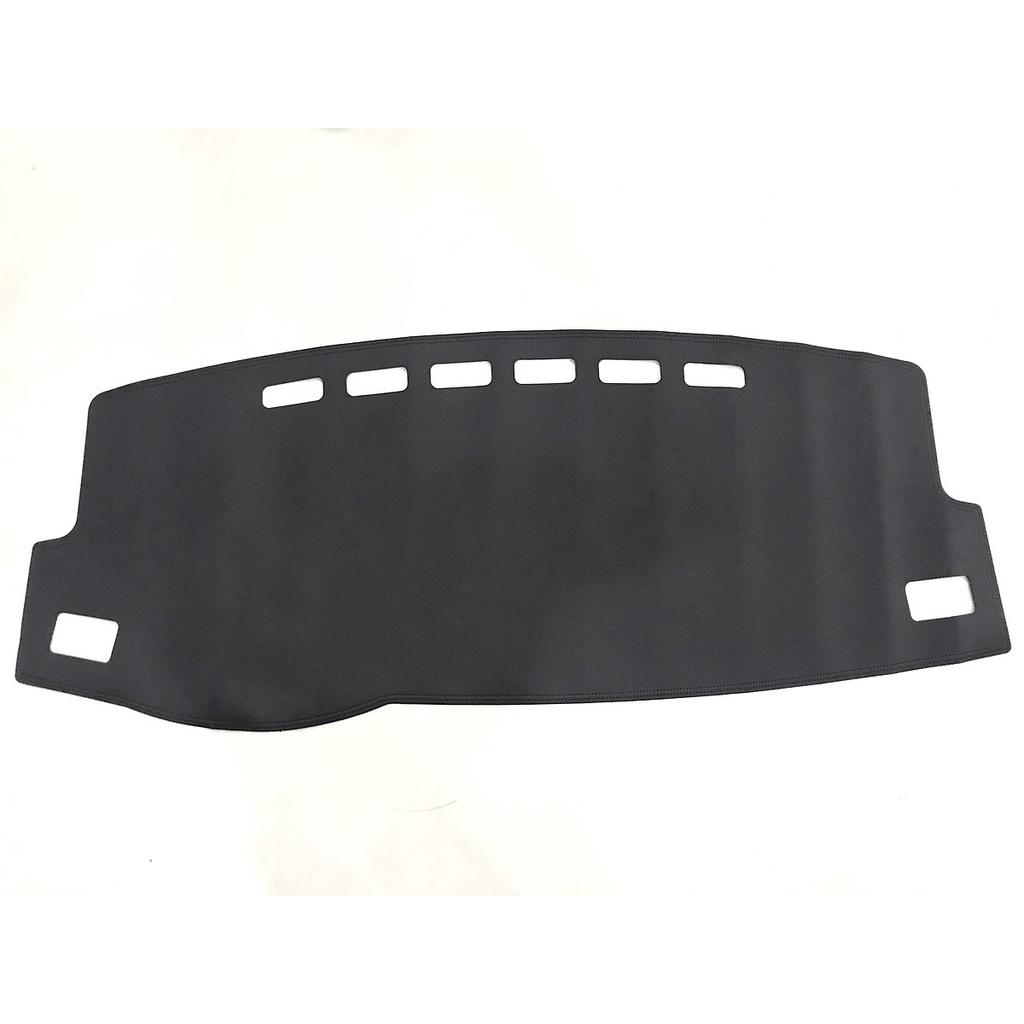 Thảm da Taplo vân carbon Cao cấp dành cho xe Toyota Altis 2014-2019