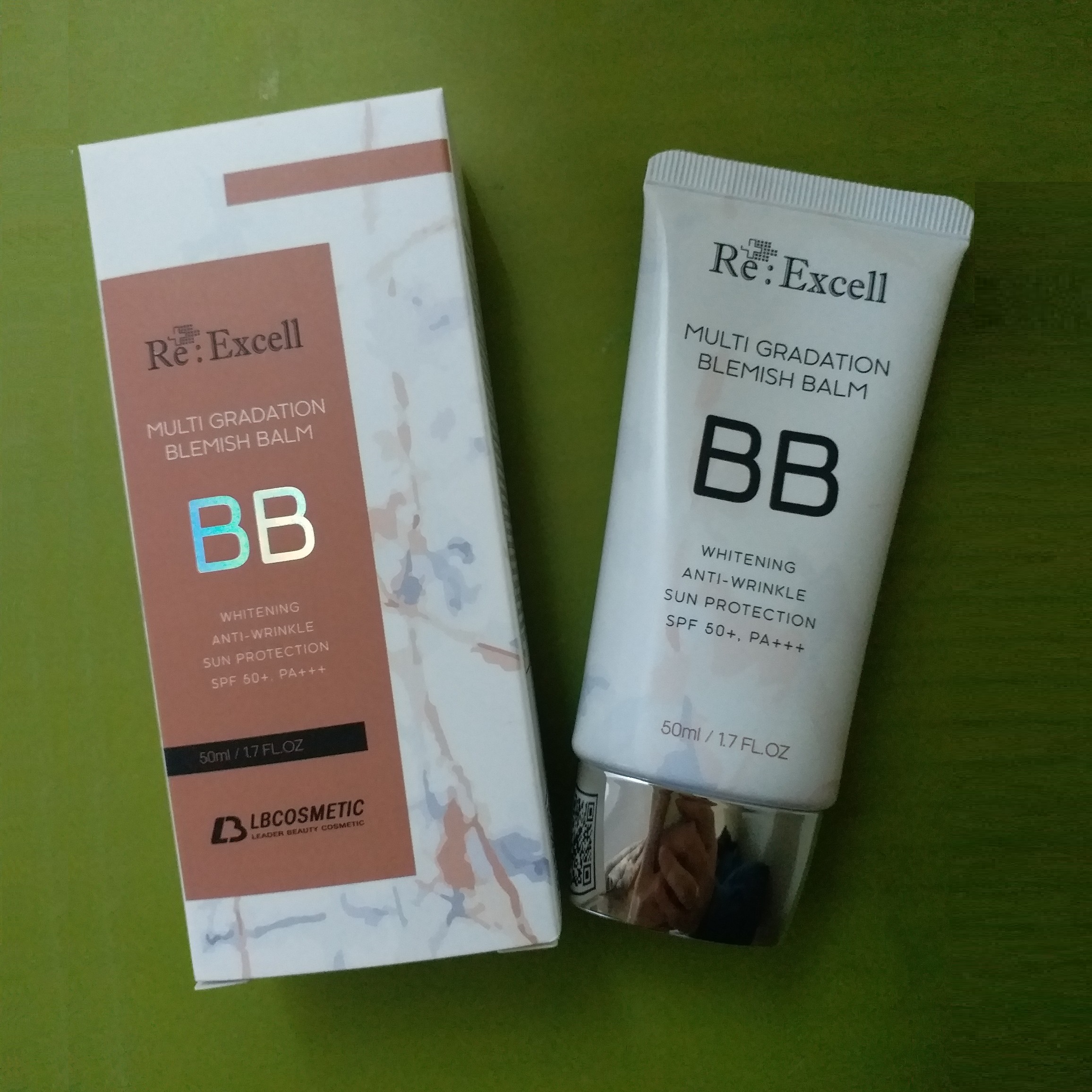 BBCream Re:Excell 4 in1 Hàn Quốc Multi Gradation Blemish Balm R&amp;B kem nền, kem lót trang điểm, che phủ khuyết điểm, chống nắng, bật tone da sáng mịn tự nhiên, không bí bết, không lộ vân kem, 50ml