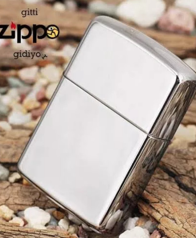Bật lửa hộp Quẹt inox trơn sáng