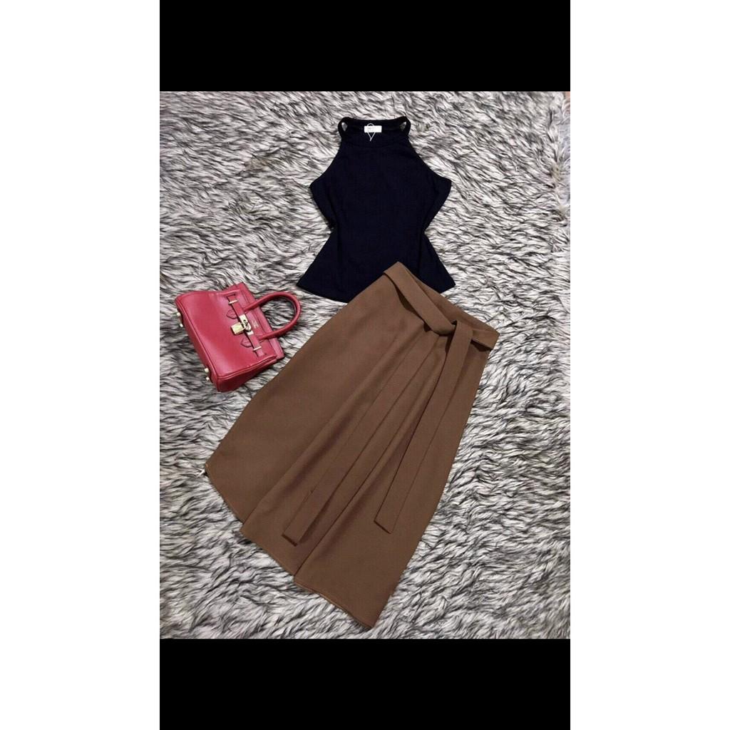 SÉT BỘ ÁO BA LỖ KÈM CHÂN VÁY XẺ ĐÙI SANG CHẢNH