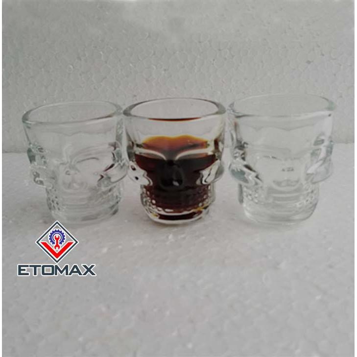 Ly thủy tinh hình đầu lâu 3D độc đáo
