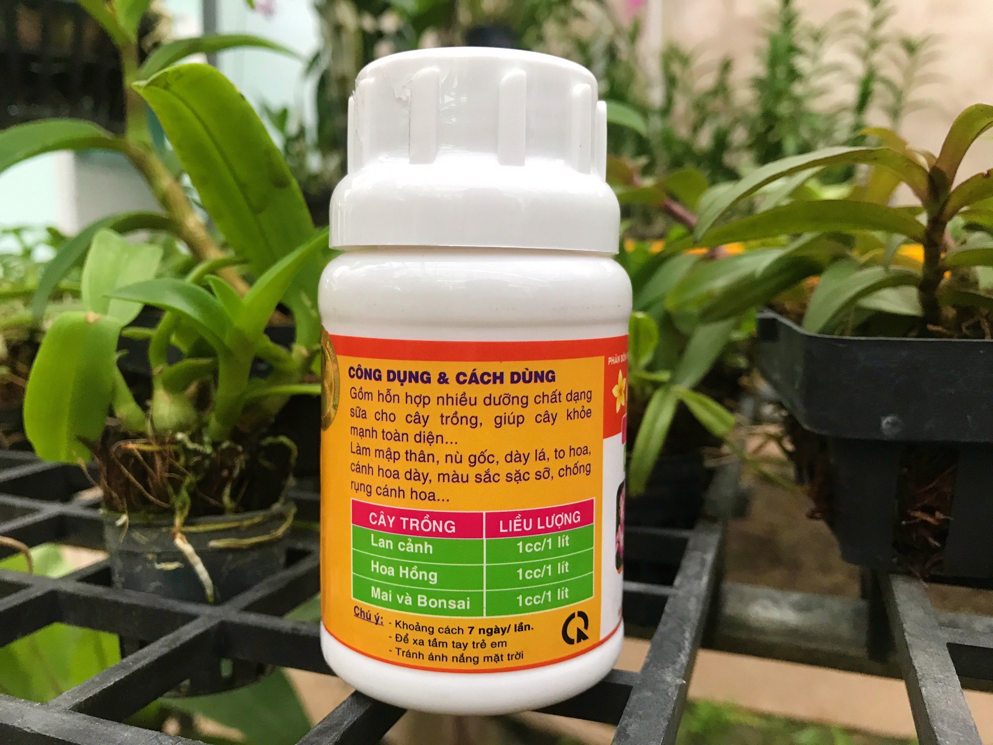 Phân SUPER ROOTS - Sữa Dinh Dưỡng cho Lan và Cây Trồng giúp cây khỏe hoa to đẹp - 100ml