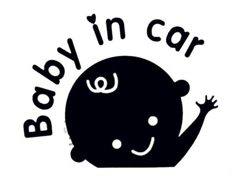 Tem BABY IN CAR dán phía sau và hai bên xe ô tô