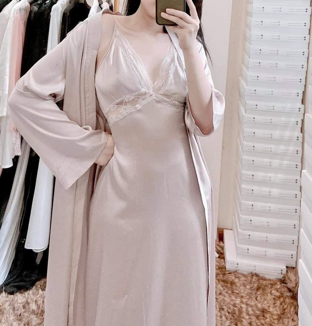 Hantu Sleepwear- Set áo choàng trơn +váy ngủ lụa dáng dài qua gối sang trọng kèm đai áo choàng