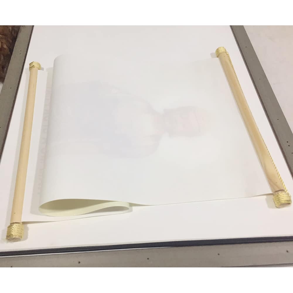 Bổn Sư Thích Ca Mâu Ni - Chất liệu Vải canvas nẹp sáo gỗ T409