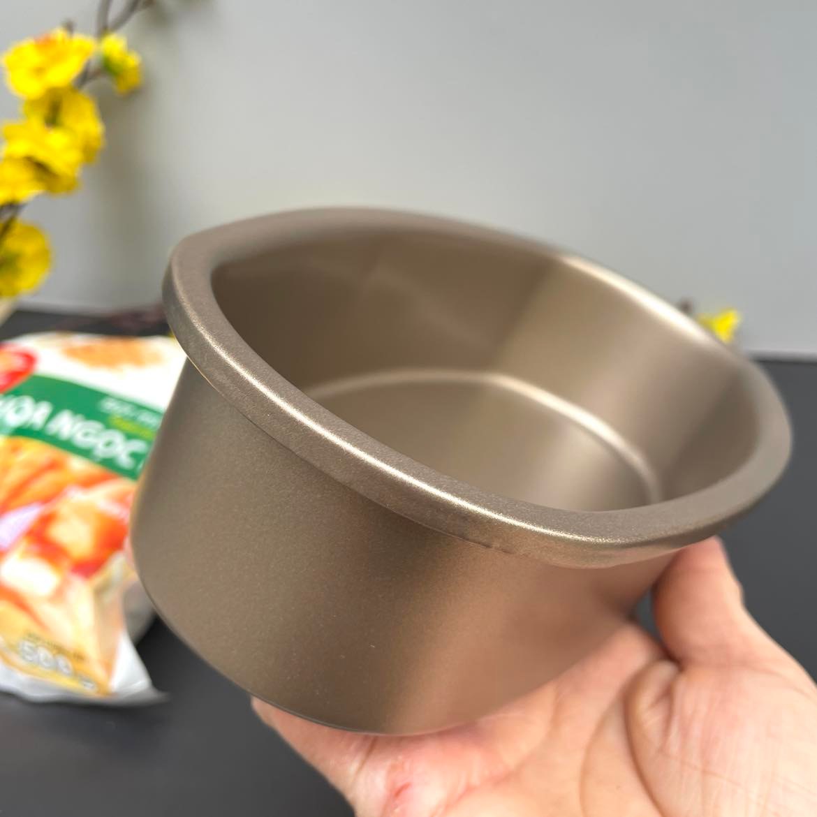 [VÀNG ĐỒNG] Khuôn Bánh Mì Hoa Cúc Oval Thép Carbon, đúc nguyên khối khay dày, chảo lớn 22,5cm. Dụng Cụ Làm các loại bánh nướng hấp TRUYỀN THỐNG bông lan, bánh mì, bò, da lợn, rau câu, nhấn xôi, chứa đựng bảo vệ thực phẩm