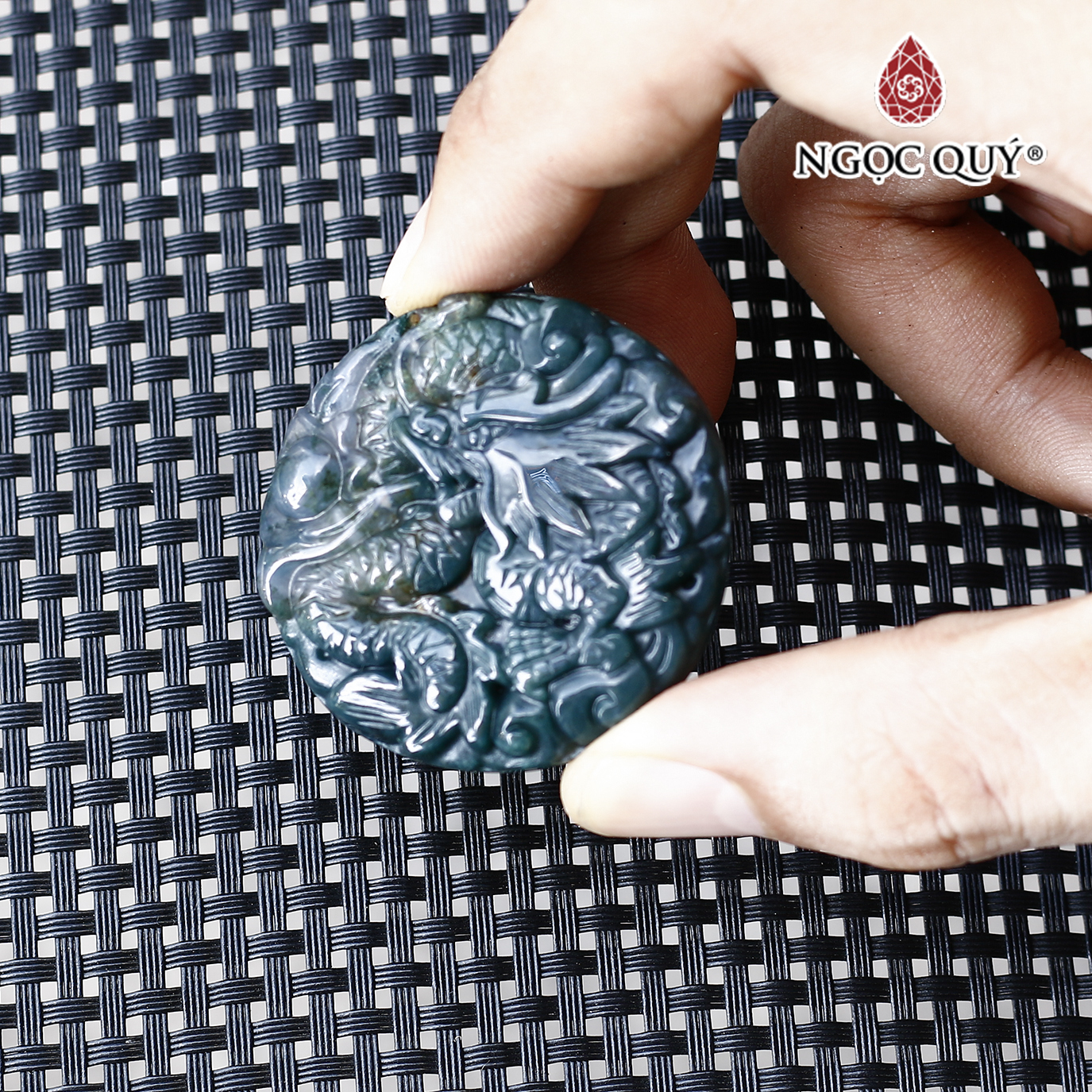 Mặt dây chuyền hình rồng đá chalcedony mệnh hỏa, mộc - Ngọc Quý Gemstones