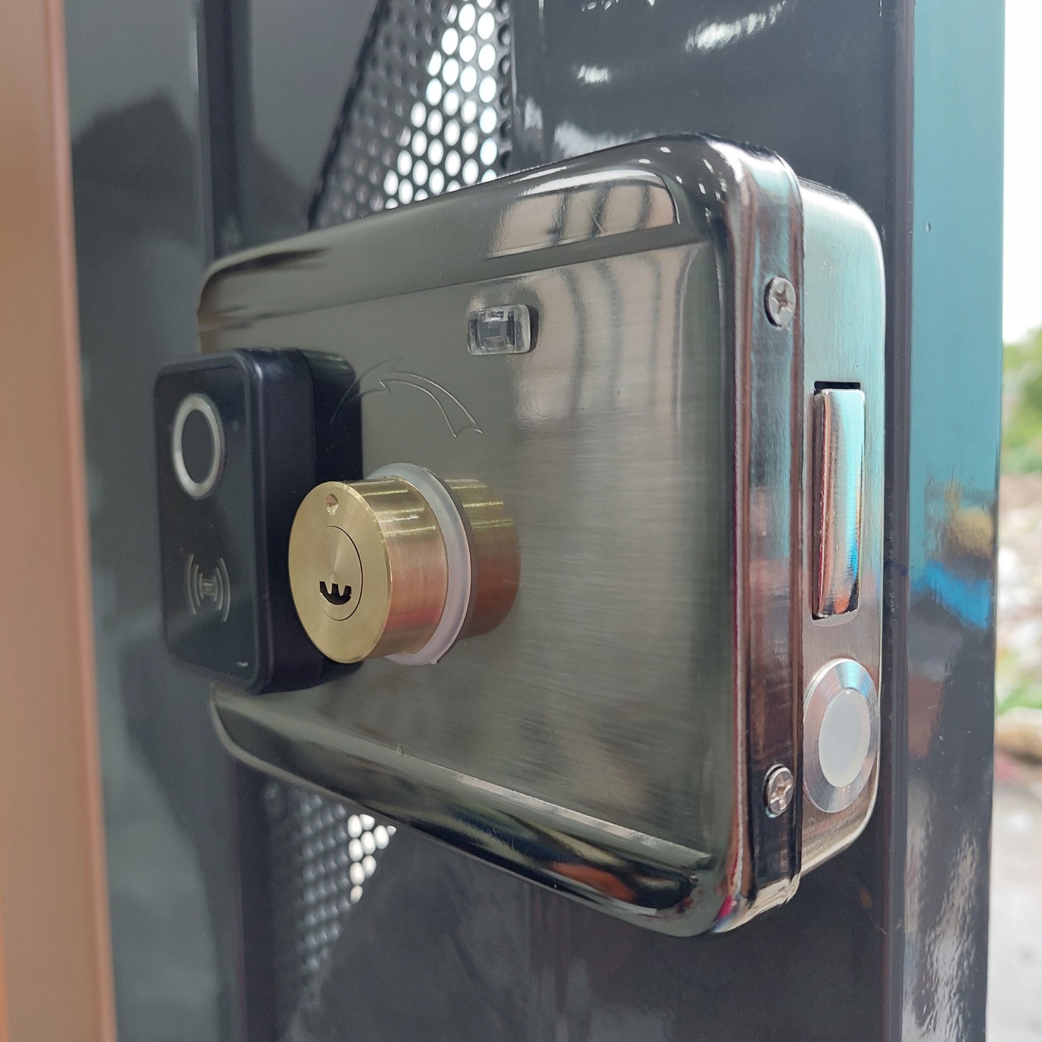 Khóa cổng điện tử AXL-067