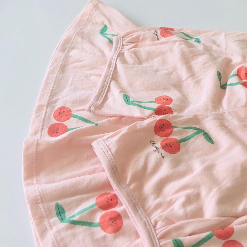 Bộ quần áo ngắn bé gái họa tiết Cherry hồng thun cotton - AICDBGYLNWKB - AIN Closet
