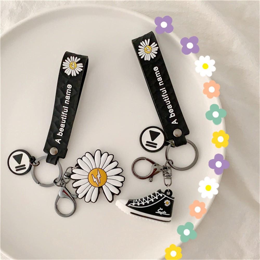MÓC KHÓA GIÀY HOA CÚC-Móc Khóa Hình Hoa Cúc/Đôi Giày Xinh Xắn-Móc chìa khóa gắn hình giày xinh xắn chất lượng cao
