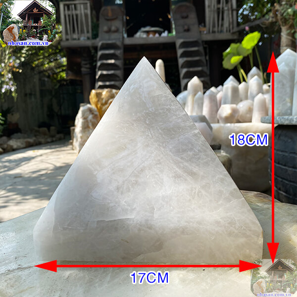 Đá thạch anh trắng hình kim tự tháp làm sạch không khí và giảm stress-6.4kg ) - T561
