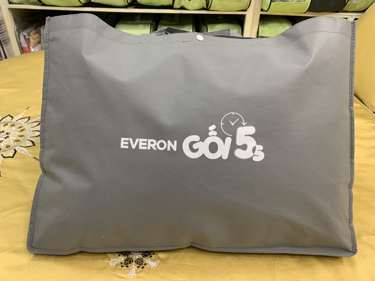 Gối nằm Everon Micro Fiber 5S  45*65cm ( màu ngẫu nhiên )