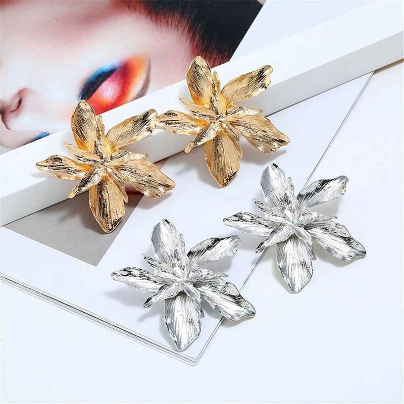 Hoa Tai Kim Loại Mặt Hình Hoa Cho Nữ