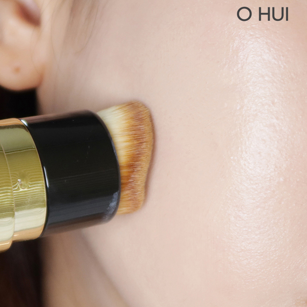 Bộ kem nền siêu che phủ và Son nước mịn mượt bền màu OHUI Ultimate Cover Stick Foundation Set