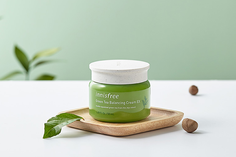 Kem dưỡng ẩm từ trà xanh đảo Jeju Innisfree Green Tea Balancing Cream EX 50ml - NEW