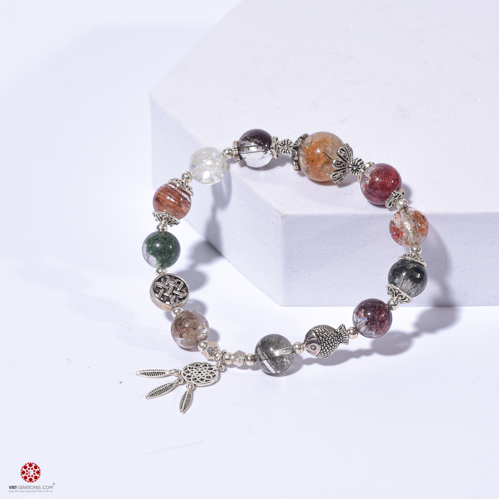 Lắc tay Thạch Anh Ưu Linh Đa Sắc tự nhiên 100% phối charm bạc thái 92,5% đem lại may mắn, tài lộc, hợp tất cả các mệnh | VietGemstones