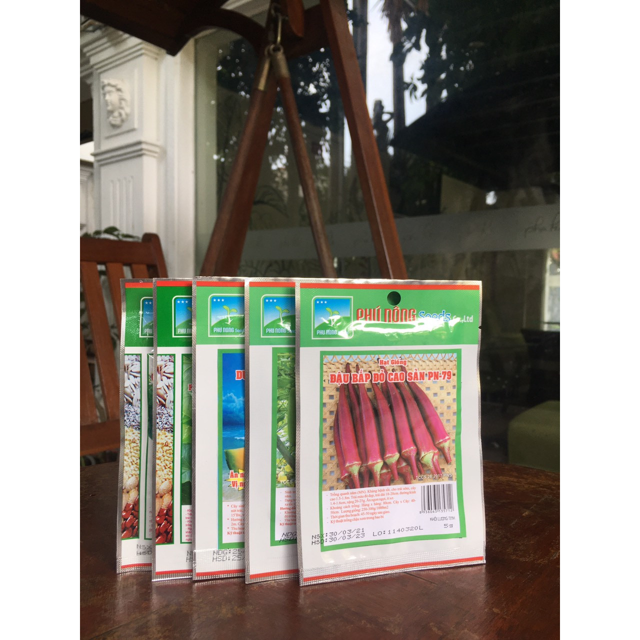 PHÂN HỮU CƠ NHẬT 2 GÓI 1 KG - TẶNG 1 GÓI HẠT GIỐNG BẤT KỲ