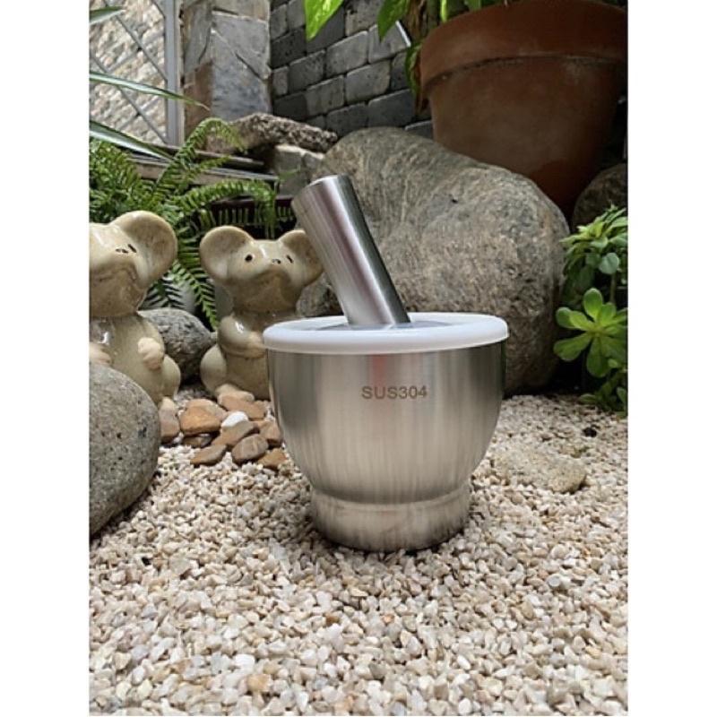 Bộ cối chày inox sus 304 có nắp size 12,7 cm dày nặng chắc chắn có đế chống trượt