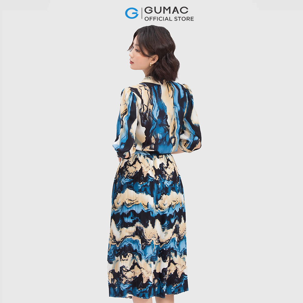 Chân váy GUMAC VC04029 tạo kiểu dập ly nhẹ nhàng thanh lịch