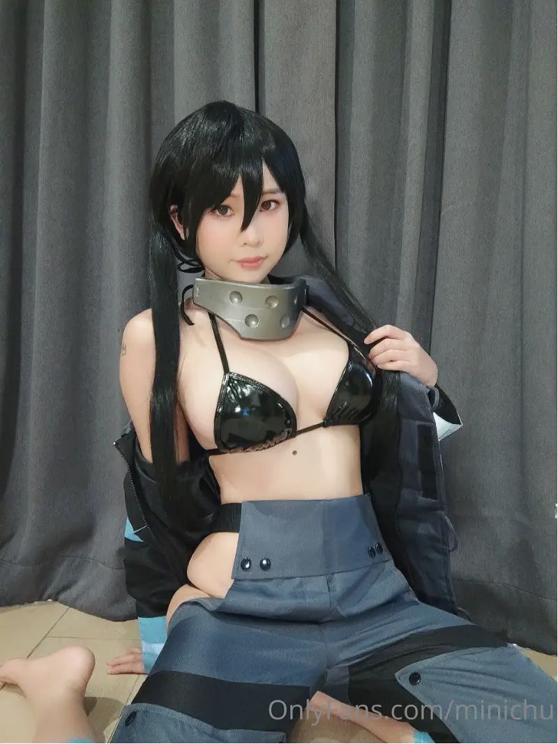 hình cosplay chapter 13 24