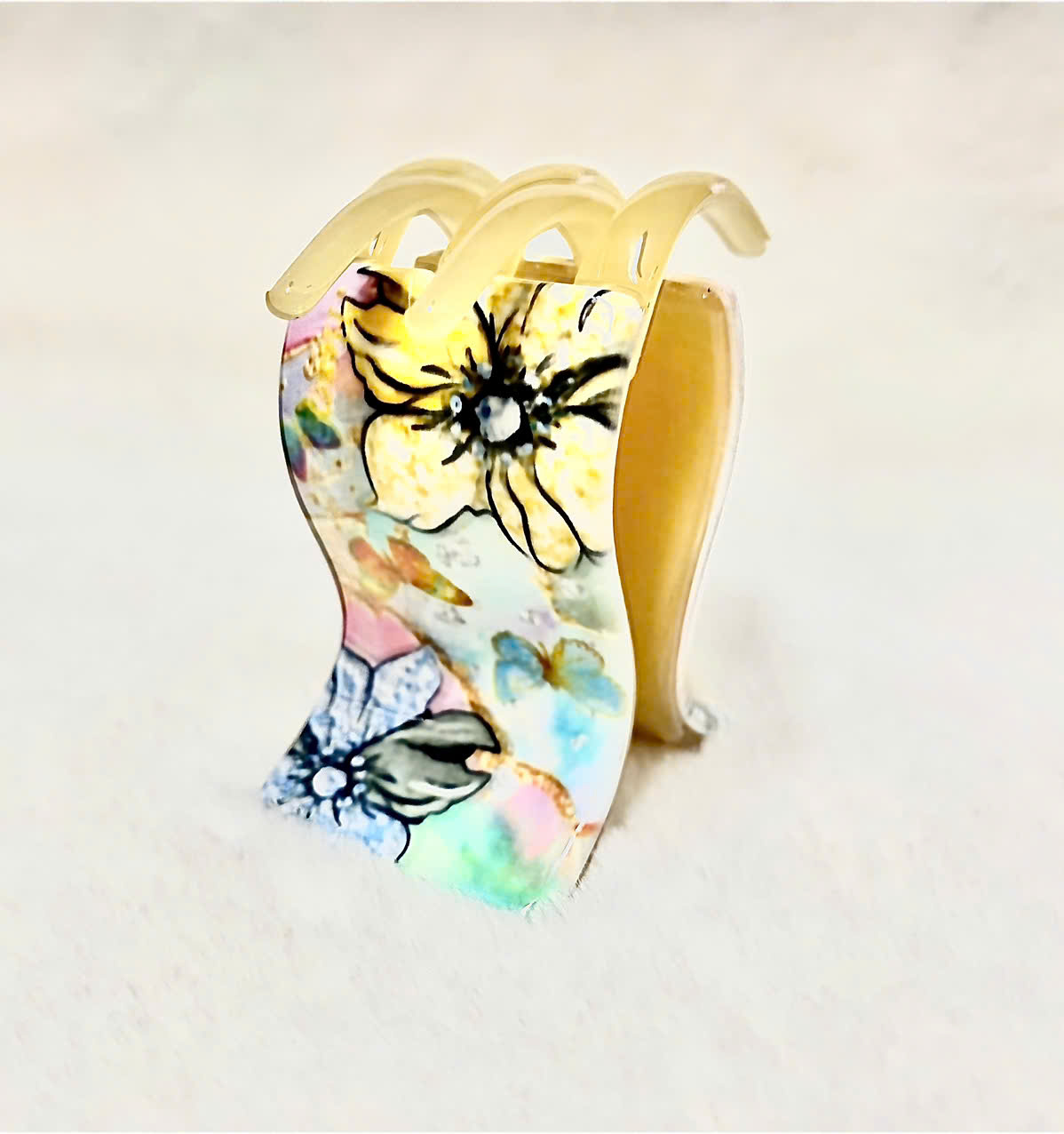 Kẹp tóc càng cua hình con bướm sắc màu đẹp thời trang - Kẹp tóc 2 lớp rất chắc chắn ( nhựa tốt )