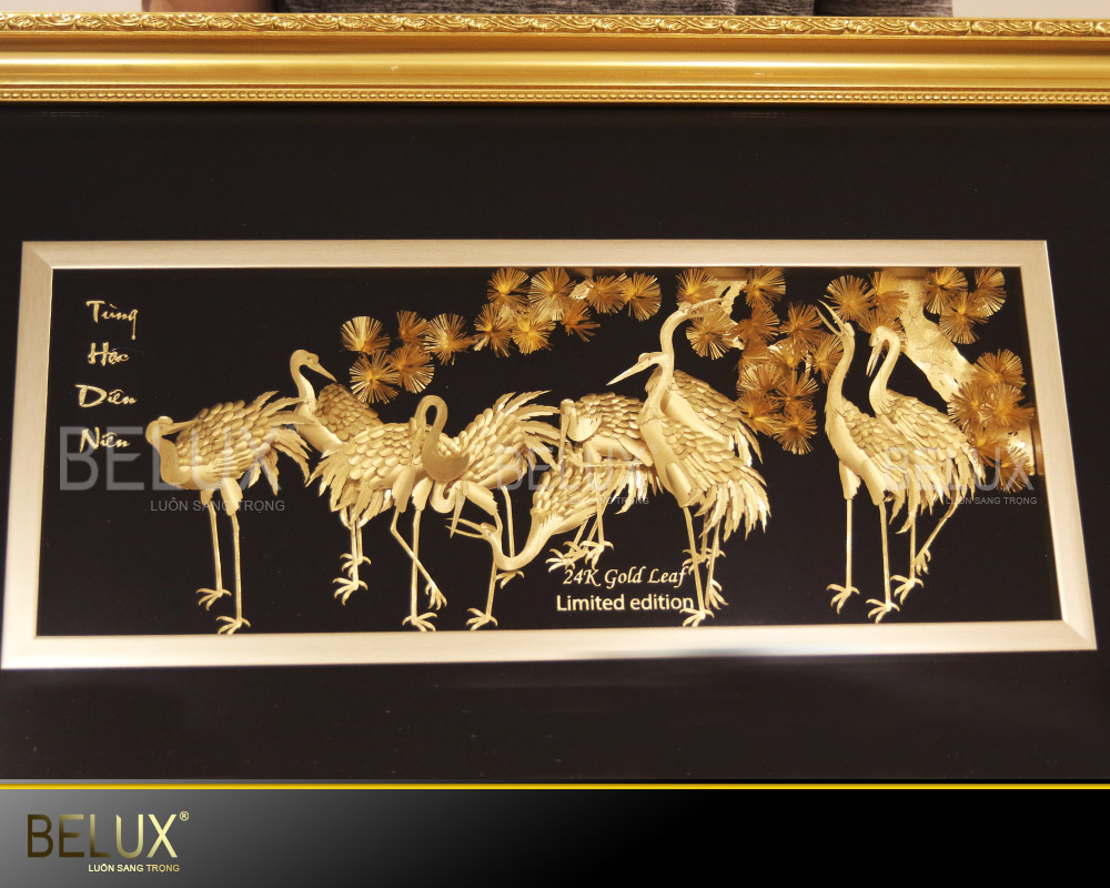 Tranh tùng hạc diên niên dát vàng 24K 81x42cm