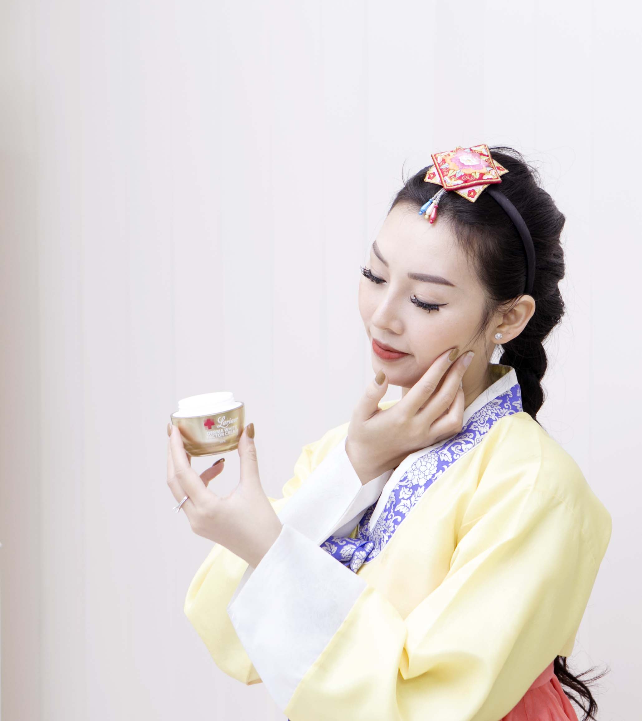 Kem dưỡng trắng da Larian+ DERMA WHITE FACTOR CREAM