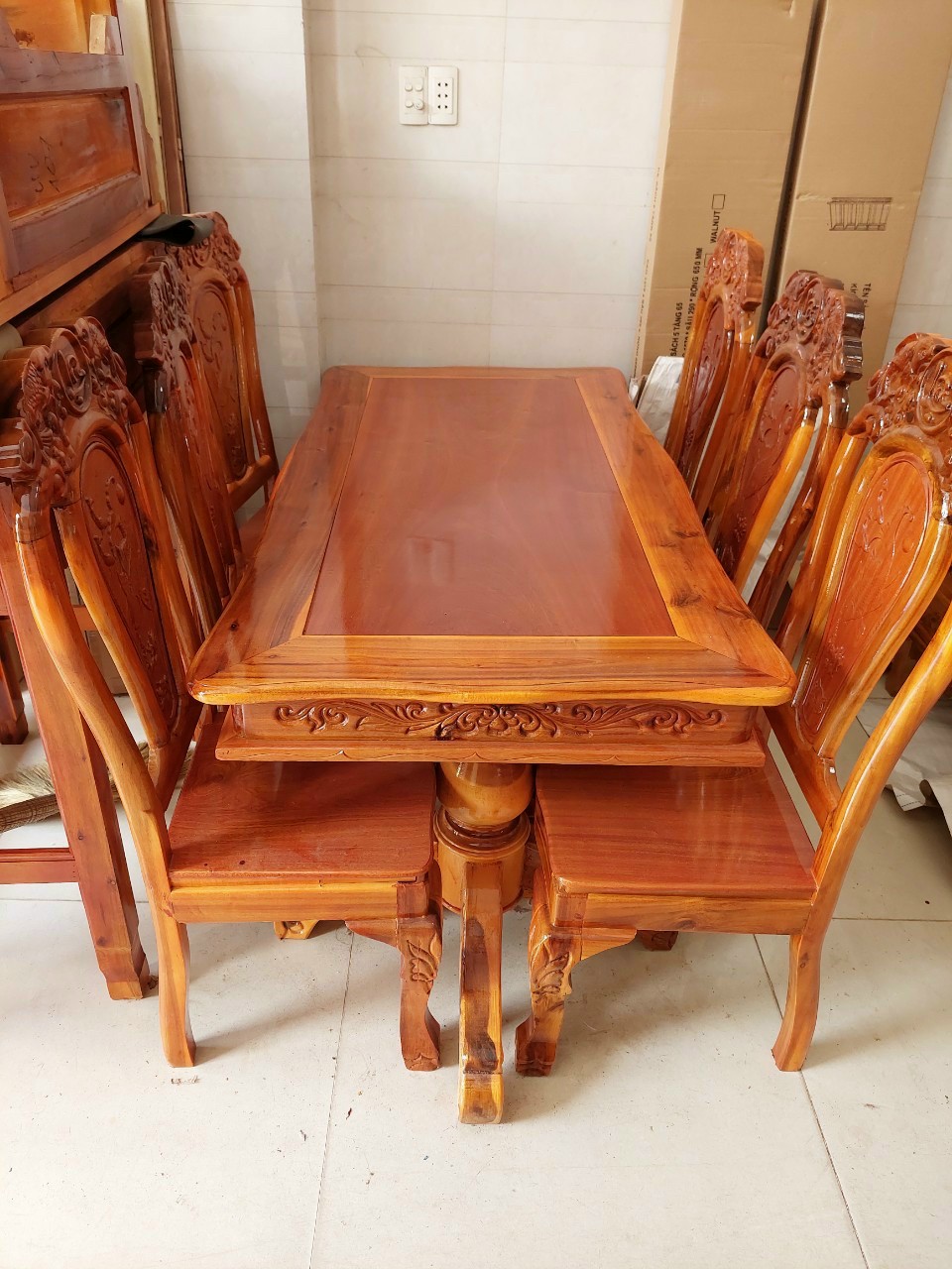 Bộ bàn ăn cẩn 6 ghế mặt vuông cao cấp