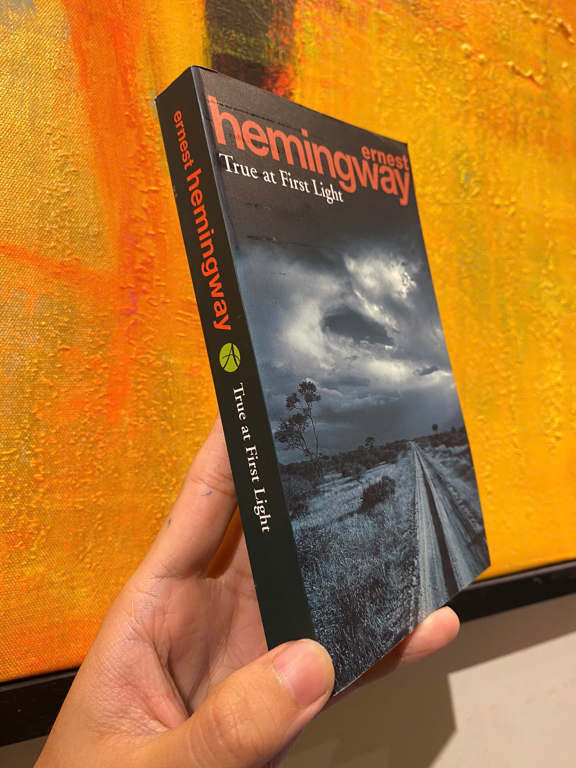 Sách - True at First Light by Ernest Hemingway - Sách Ngoại văn - English Book - Nhập khẩu UK