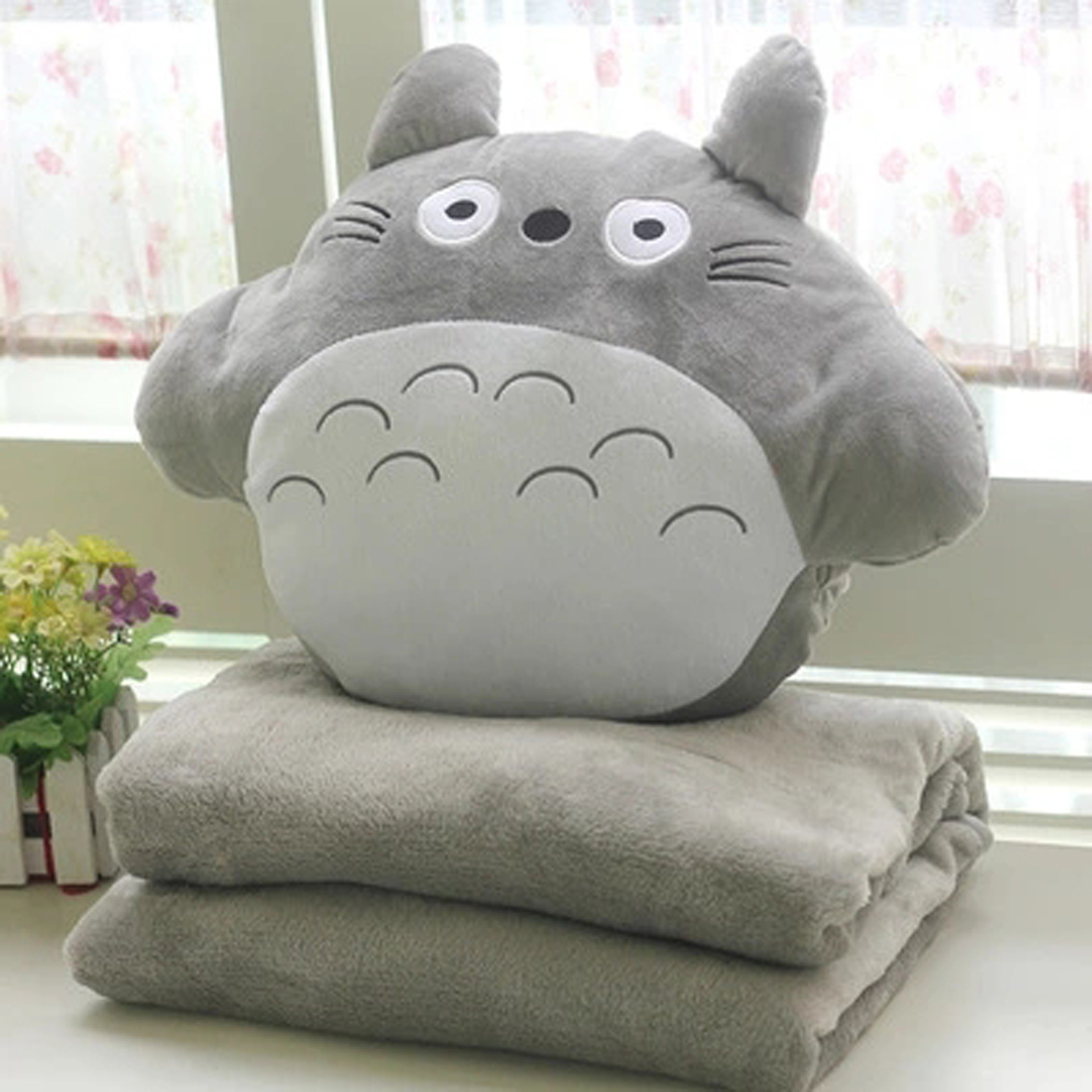 Combo Mền Gối Ngủ Văn Phòng Tiện Lợi Totoro Tròn Màu Xám Siêu Mịn 1.1x1.7m