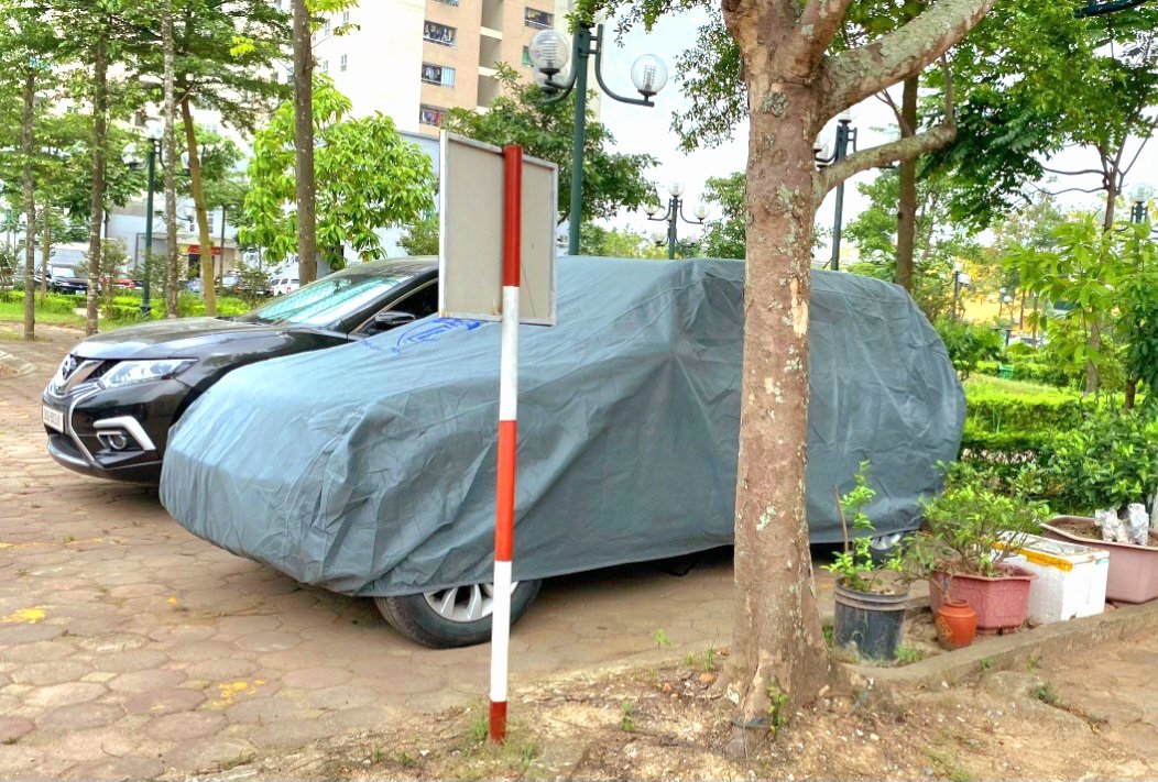 Bạt phủ ô tô chất liệu vải không dệt cao cấp thương hiệu MACSIM dành cho Honda HRV màu ghi - sử dụng trong nhà, ngoài trời