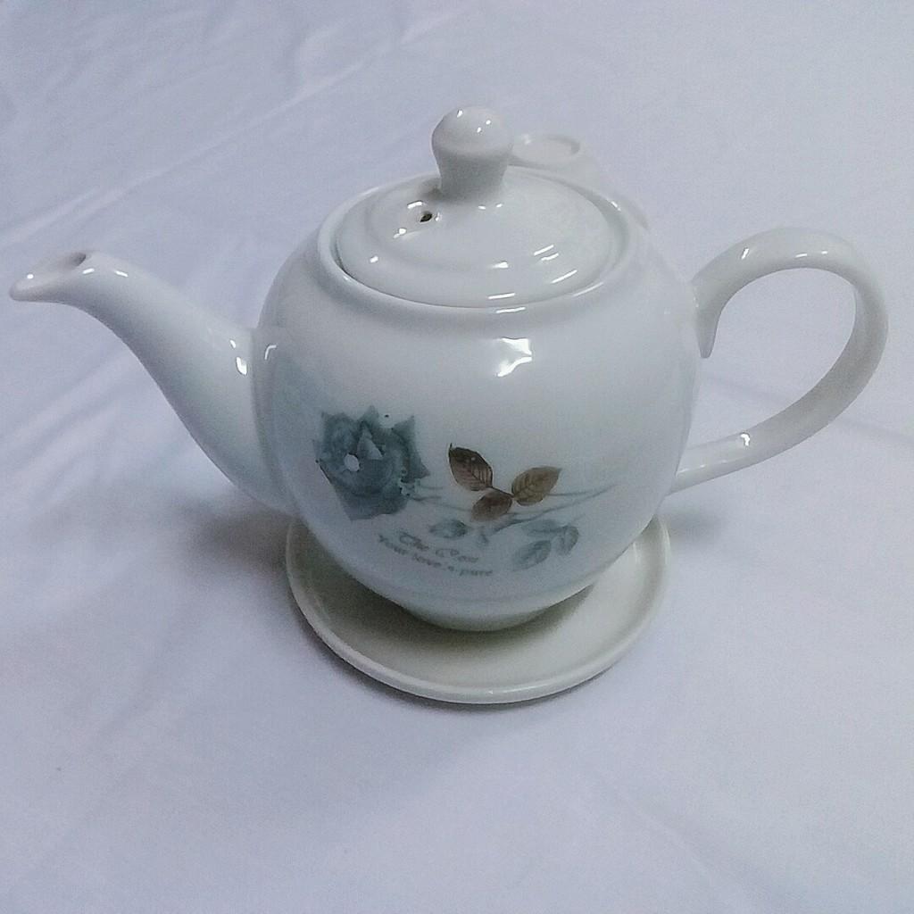 Bộ ấm chén in hoa hồng đen dung tích 500ml