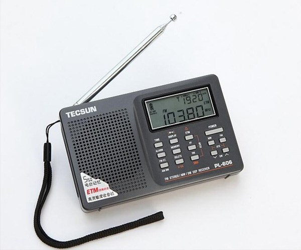 Radio Tecsun PL-606 (Hàng nhập khẩu)