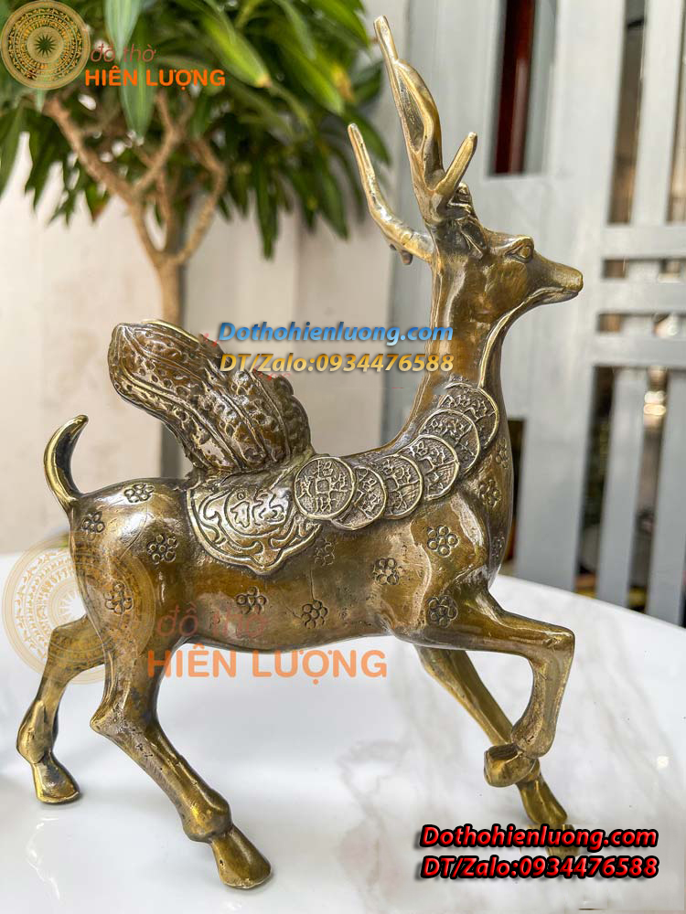 Đôi Hươu Cõng Củ Cải Và Củ Lạc Màu Giả Cổ Bằng Đồng Nguyên Chất Kích Thước 18x22cm, Nặng 1,6kg/đôi - Đồ Thờ Hiên Lượng