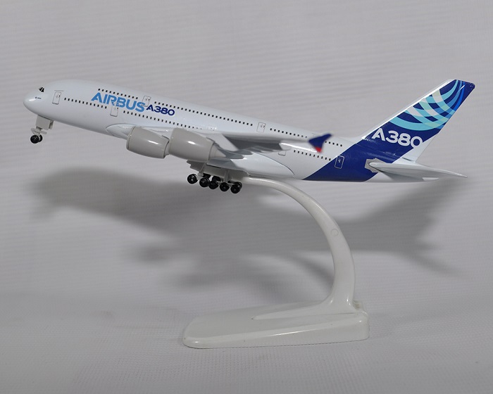 Mô hình máy bay A380 Nguyên bản 20cm có bánh xe